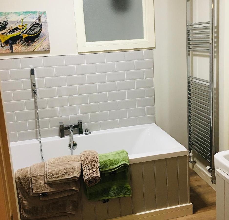 The Art Attic A Stylish Boutique Apartment Builth Wells Kültér fotó